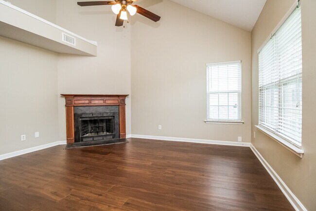 Building Photo - 1505 Chestnut Oak Dr