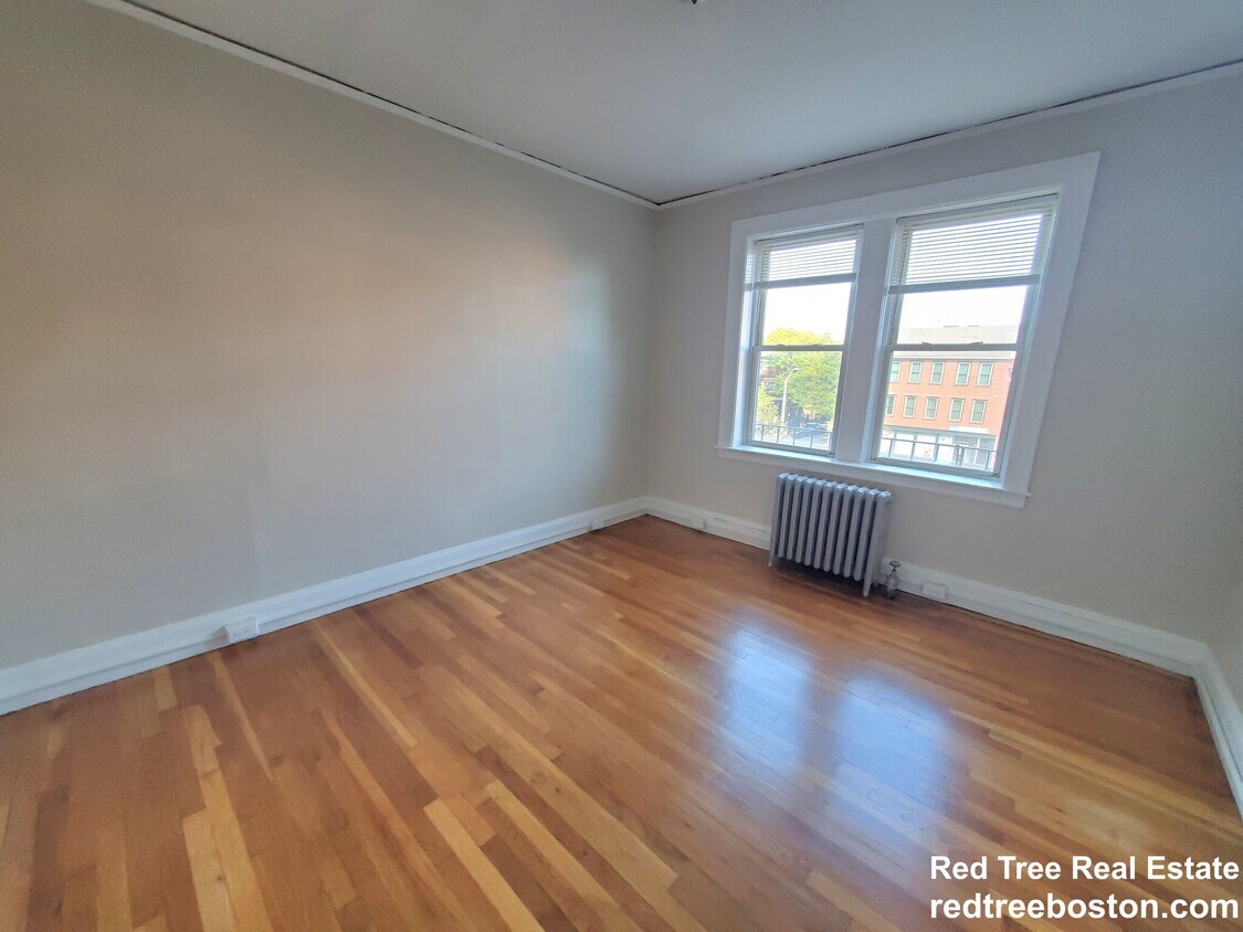 Foto principal - 4 Cogswell Ave