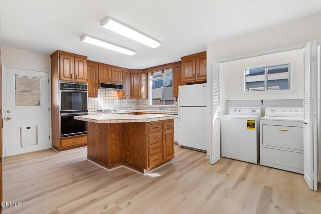 Building Photo - 8016 Denrock Ave