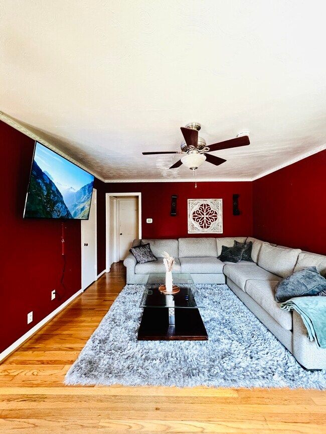 Foto del edificio - 6537 E Mockingbird Ln
