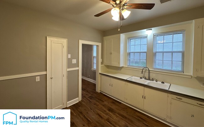 Foto del edificio - 4333 Tutwiler Ave