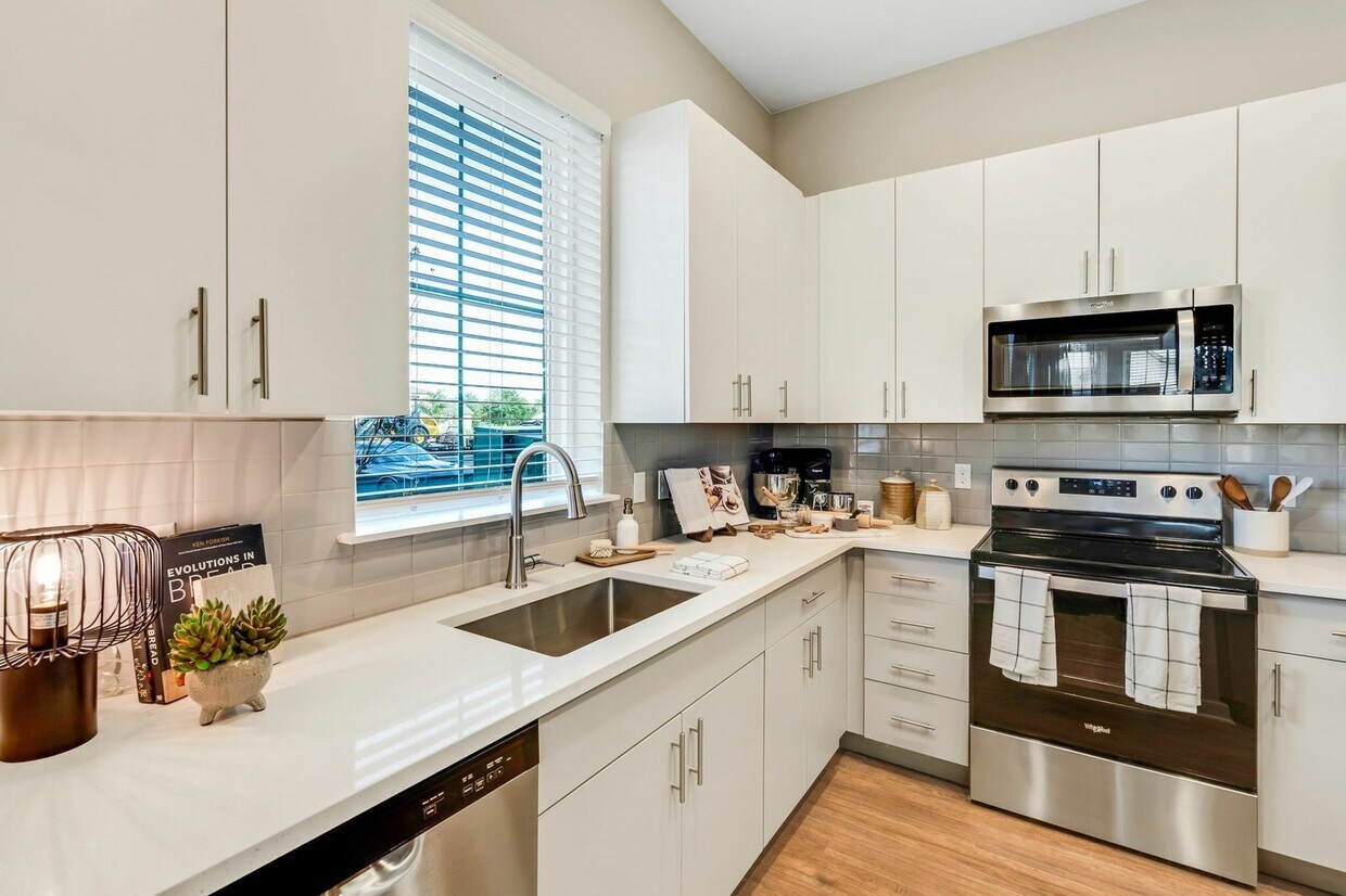 RISE Sereno Townhomes for Rent Wimauma, FL