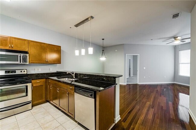Foto del edificio - 870 Mayson Turner Rd NW