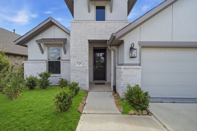 Building Photo - 20747 Via San Luis Ct