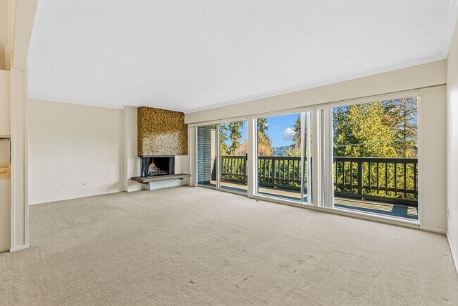 Foto del edificio - Top floor Mercer Island 2 bedrooms, 1.75 b...