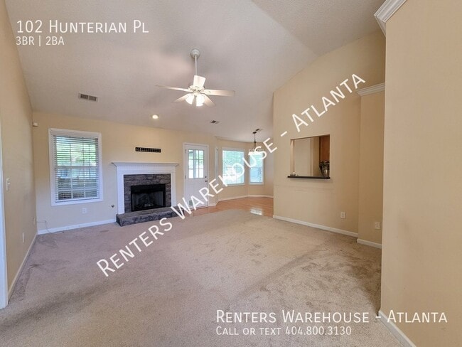 Building Photo - Move In Ready! Spacious 3 Bedroom home