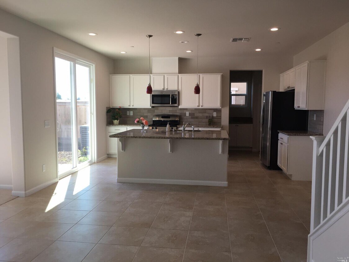 Primary Photo - 1645 Kassidy Pl