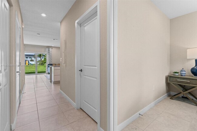 Foto del edificio - 432 NW 10th St