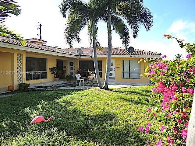 Foto principal - 2724 NE 32nd St