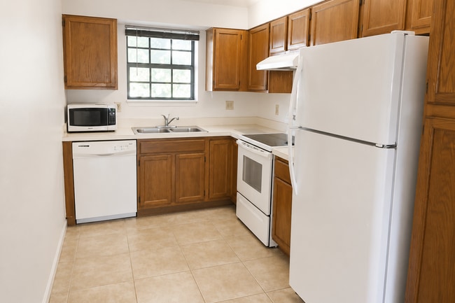 Building Photo - 2650 Greenwood Ter