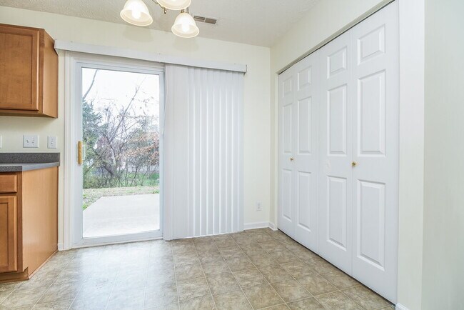 Foto del edificio - 1031 Bradford Park Rd