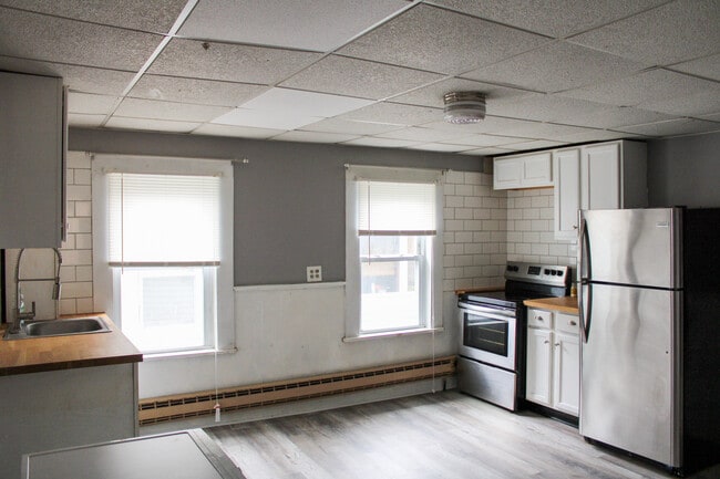 Building Photo - 15 Erin Street