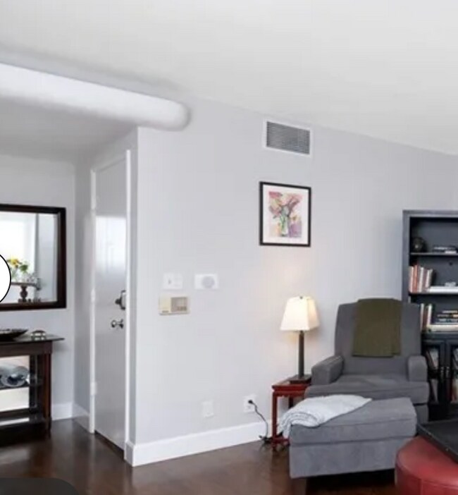 Entry - 757 S Orange Grove Blvd