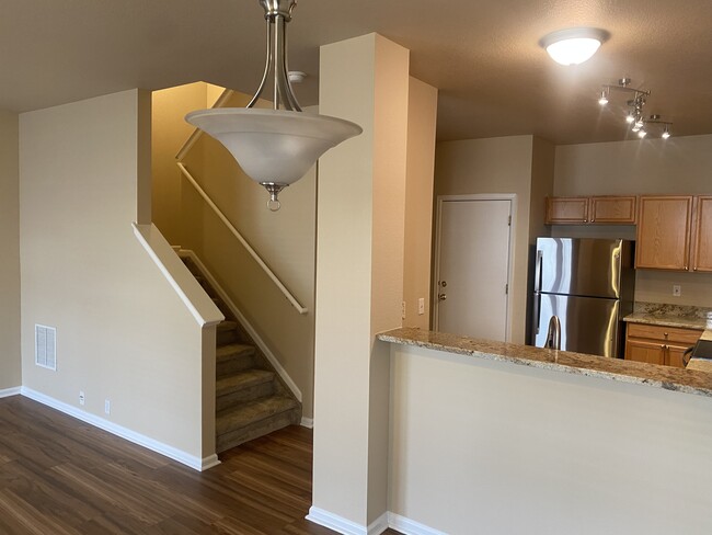 Building Photo - 5815 Woodwind Grove