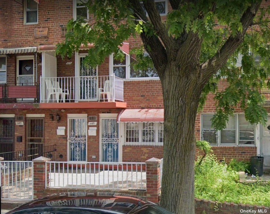 Foto principal - 605 E 59th St