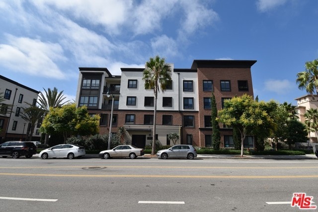 Building Photo - 12871 W Runway Rd