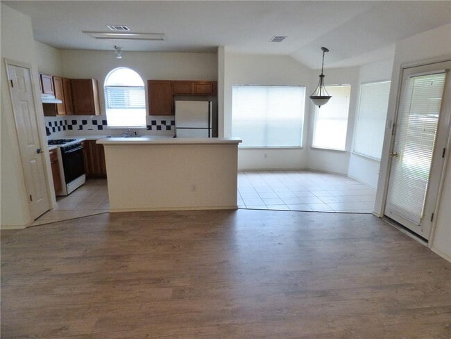Foto del edificio - 15431 Quinley Dr