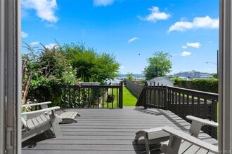 Building Photo - 595 Piermont Ave