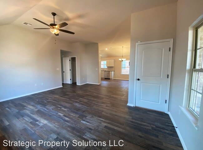 Building Photo - 3 br, 2 bath House - 4629 Tsavo Way