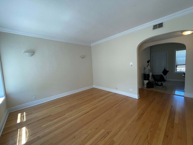 Building Photo - 4442 W Gunnison St