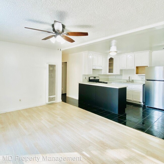 Building Photo - 2 br, 1 bath House - 3265 Santa Fe Ave. #61