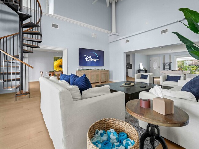 Foto del edificio - 3061 SW Lakeview Dr