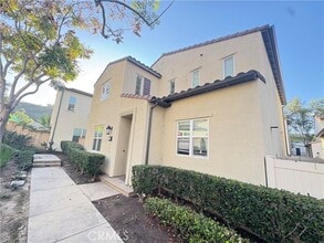 Building Photo - 865 Sunset Pl