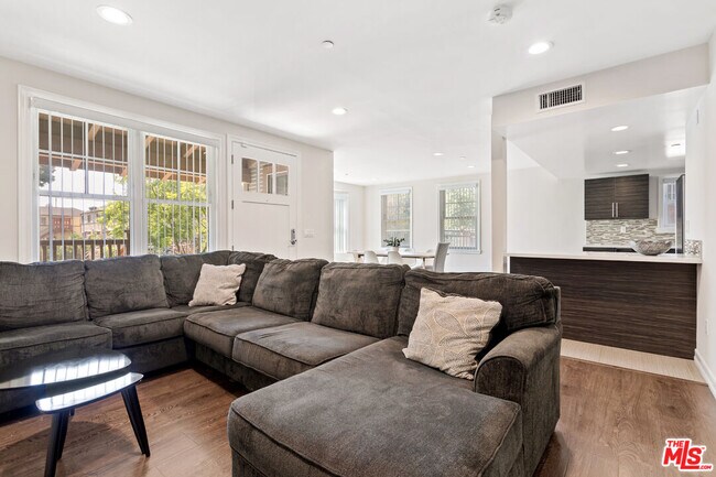 Foto del edificio - 2317 Scarff St