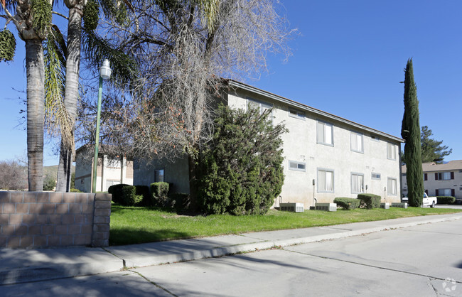 Building Photo - Country Orchard Estates