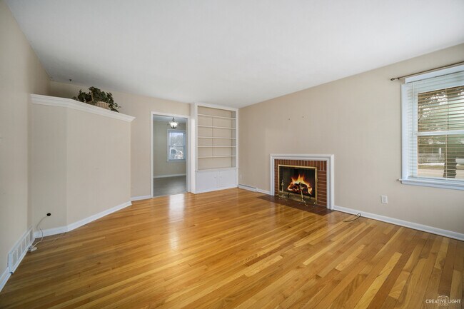 Building Photo - 56 S Julian St