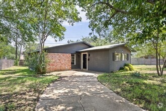 Building Photo - 4911 Brighton Rd