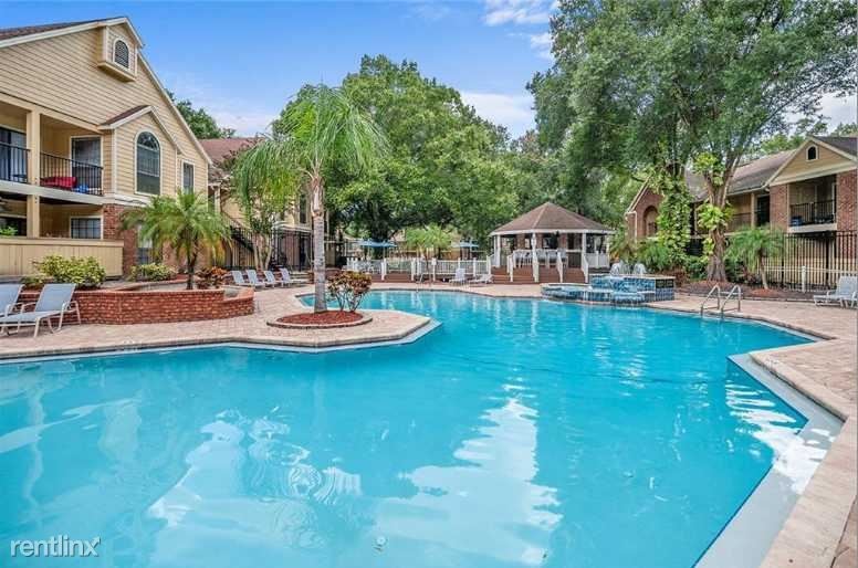 Foto principal - 8647 Mallard Reserve Dr