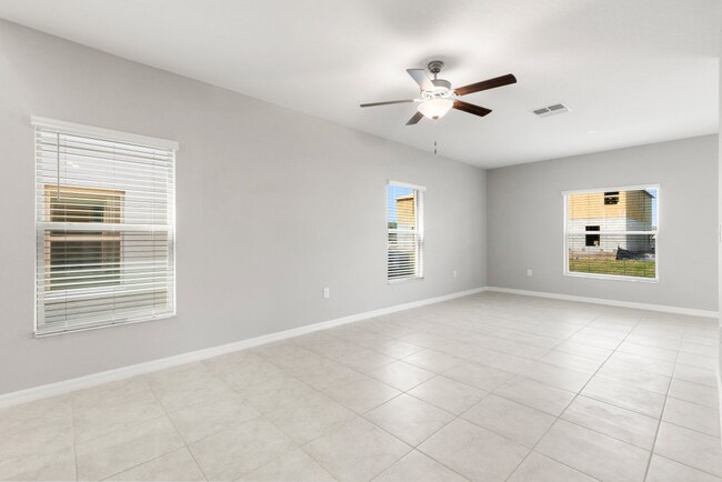 Foto del edificio - LIKE NEW Home For Rent in Touchstone!