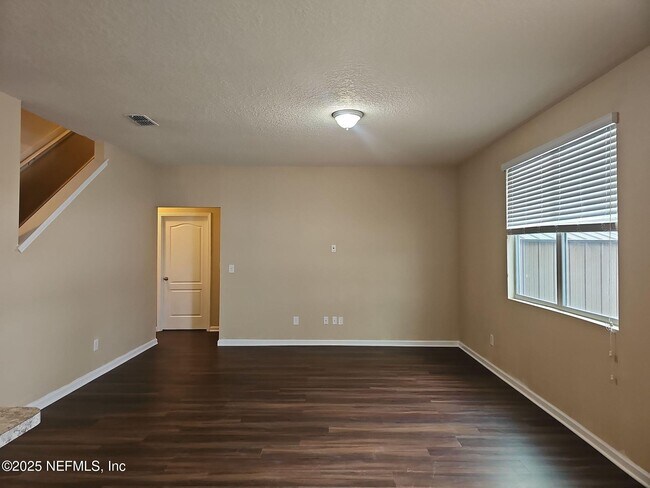 Building Photo - 1981 Rock Springs Way