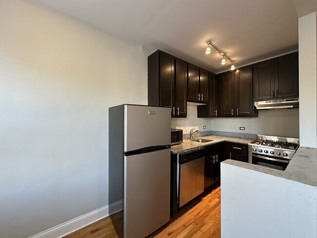 Foto del edificio - 4742 N Hermitage Ave