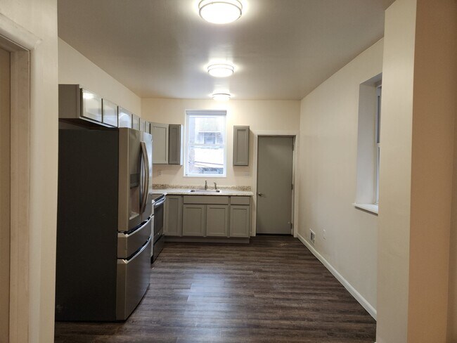 Building Photo - 5527 Wyalusing Ave