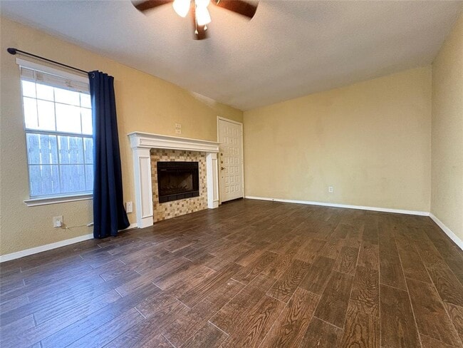 Foto del edificio - 12814 Hymeadow Dr