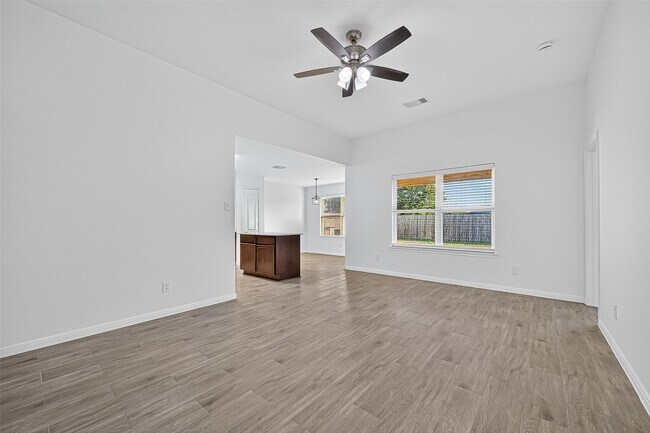 Foto del edificio - 6009 Cypress Ln