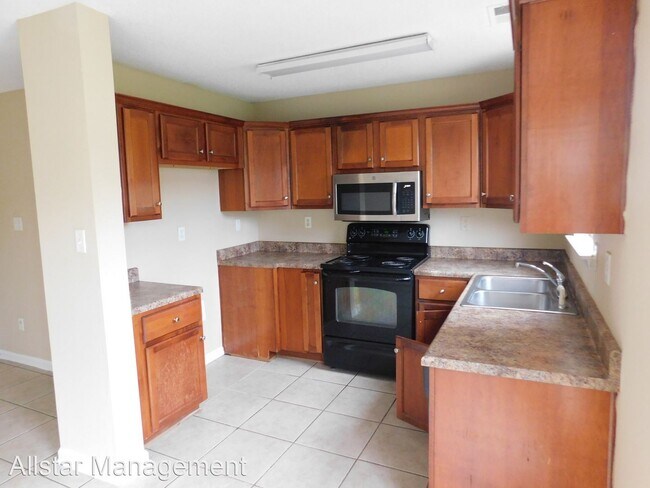 Building Photo - 3 br, 2.5 bath House - 124 Flower Circle