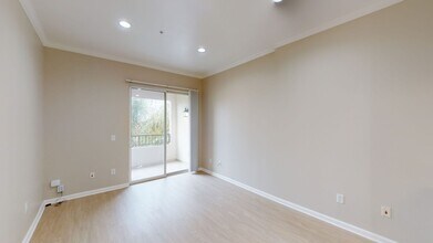 Interior Photo - River Terrace