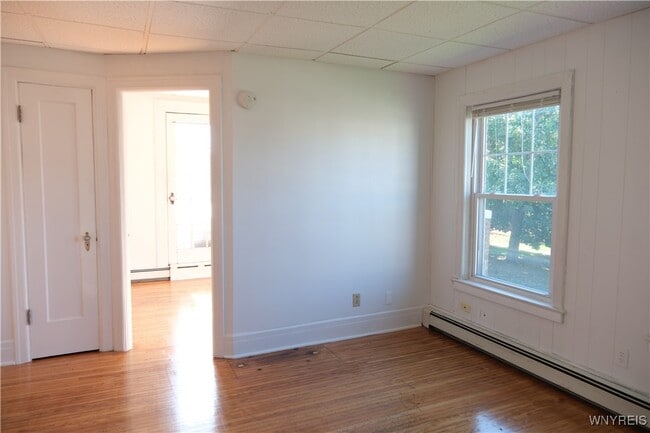 Foto del edificio - 227 Abbott Rd