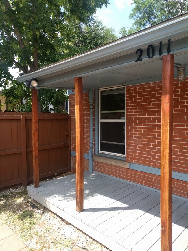 Building Photo - 2011 Arapahoe Ave