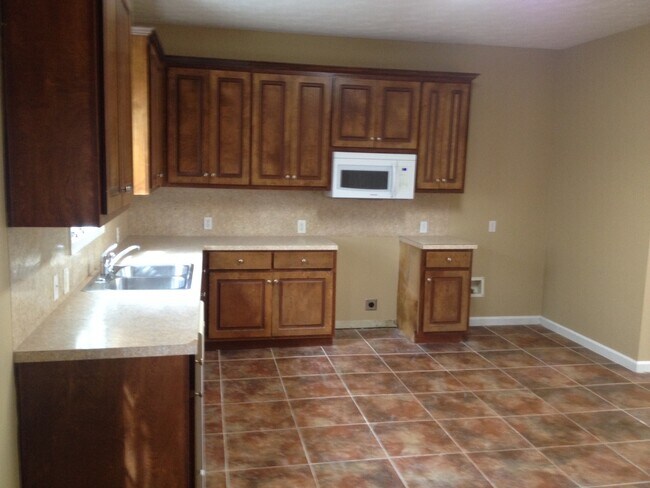Building Photo - 812 20th Street Unit A &amp; B /Big
