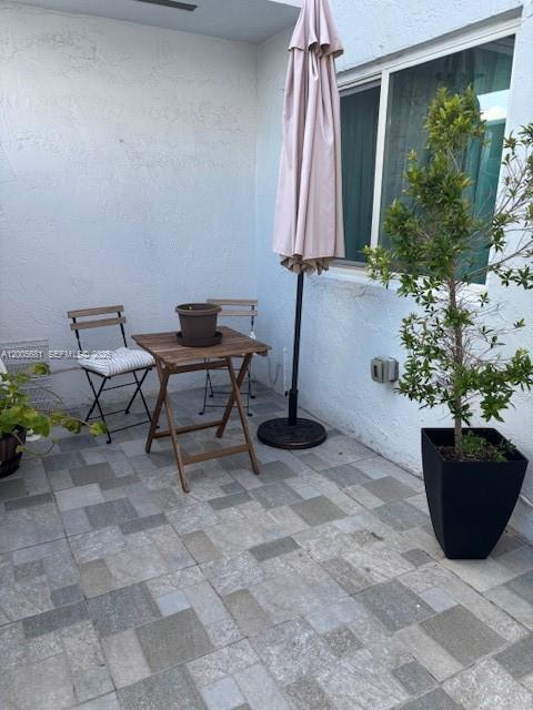 Foto del edificio - 10720 NW 7th St