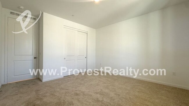 Foto del edificio - 8792 Newcastle Ave