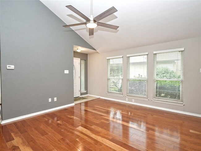Building Photo - 11611 Norwegian Wood Dr