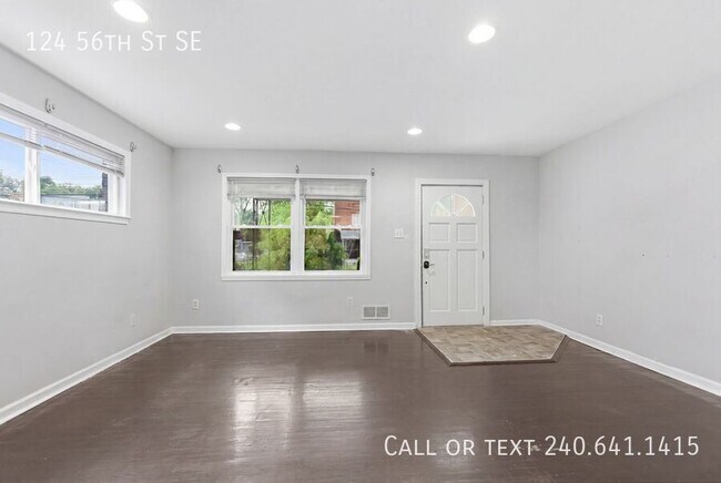 Foto del edificio - 124 56th St SE