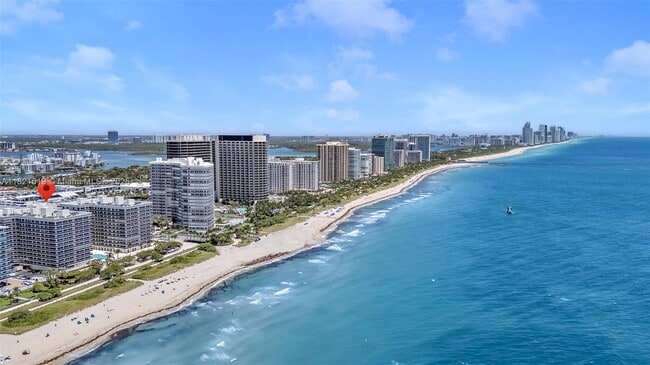 Building Photo - 9559 Collins Ave