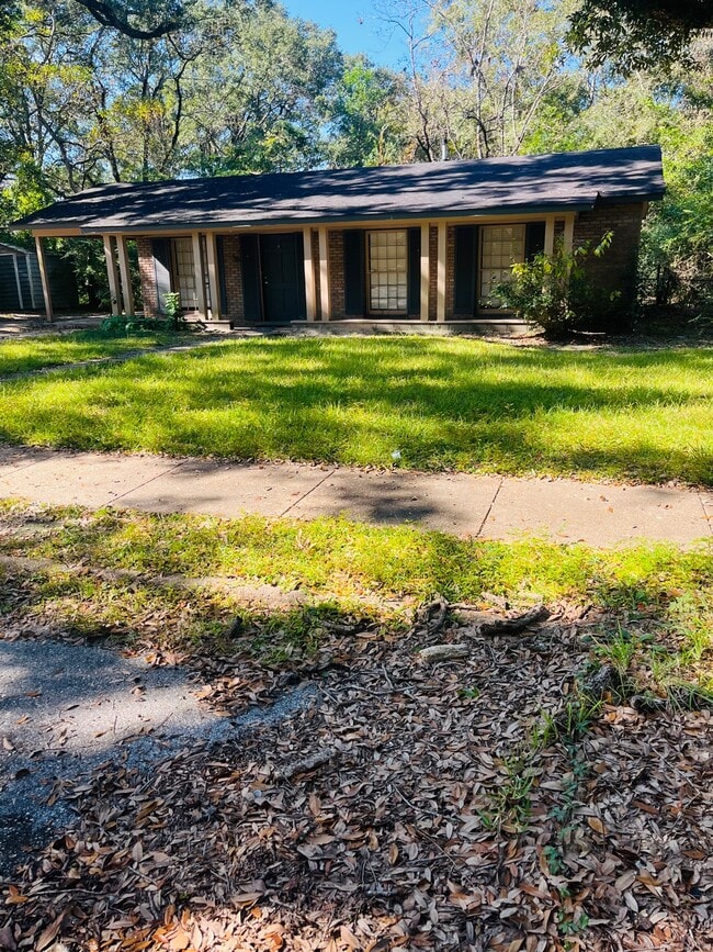 Building Photo - 1365 Middle Ring Rd