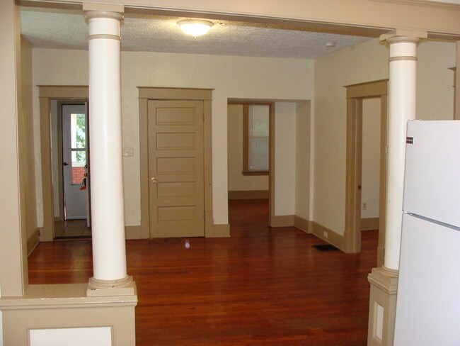Building Photo - 1035 Sibley St NW